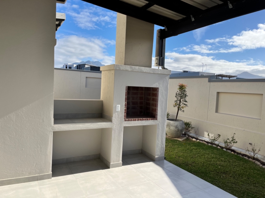 2 Bedroom Property for Sale in Eden Residential Estate Western Cape